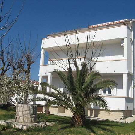 Apartments Frane-20M From Beach Barbat na Rabu Eksteriør bilde